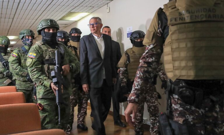 Condenan a 13 años de cárcel al exvicepresidente ecuatoriano Jorge Glas
