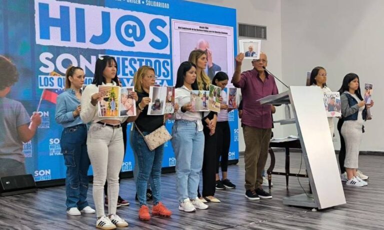 Jorge Rodríguez exige a EE. UU. devolver a los 18 niños “secuestrados”