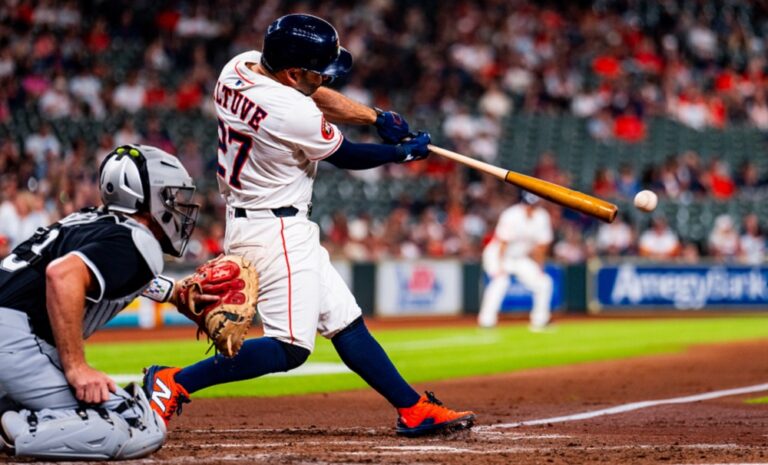 José Altuve encadena otro juego multihits