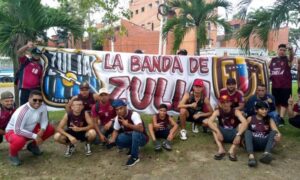 La “hinchada Vinotinto” del Zulia dice presente en Maturín