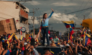Machado recibe el Nobel de la Paz por su “lucha para lograr la transición”