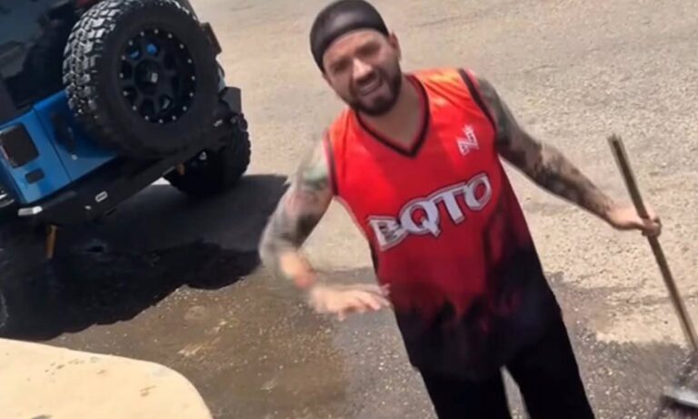 Se viraliza video de Nacho barriendo el frente de su casa en Maracaibo