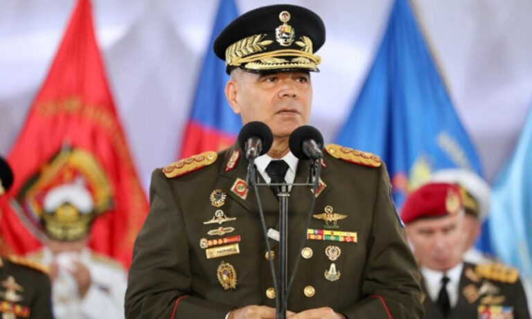 Padrino López alerta a la Fanb sobre conflicto en Medio Oriente: "Eso viene pa' acá"