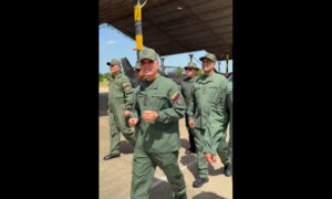 Padrino López evalúa la “integración cívico-militar” en el Zulia