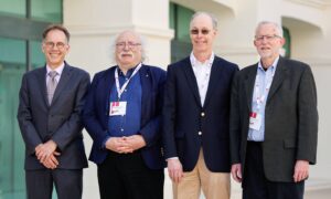 Premios Nobel advierten que Trump puede provocar 20 años de retraso en la investigación