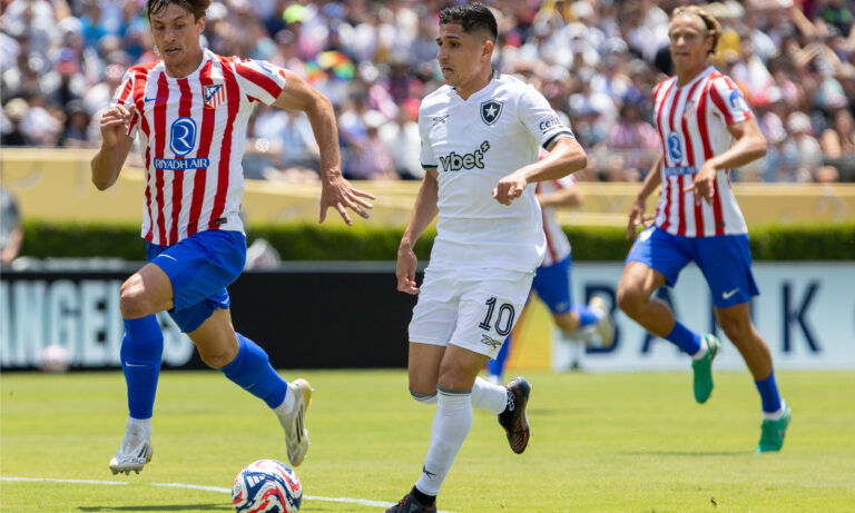 Savarino y Botafogo clasifican a octavos de final del Mundial de Clubes