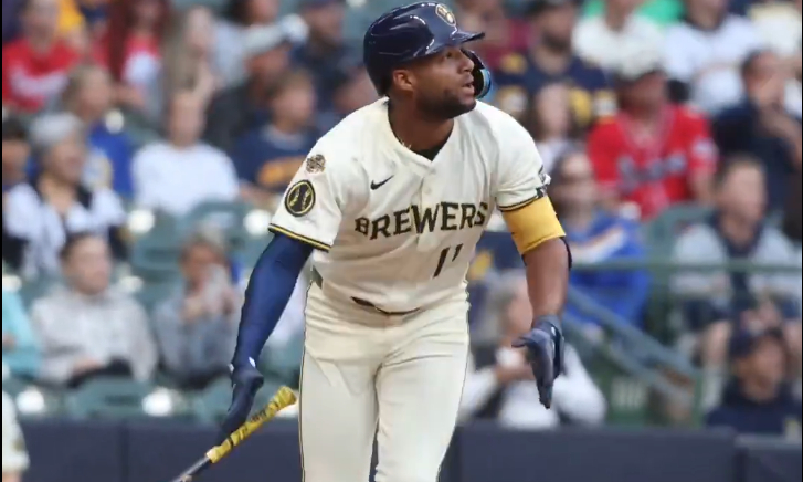 Jackson Chourio conecta su decimoprimer jonrón de la temporada