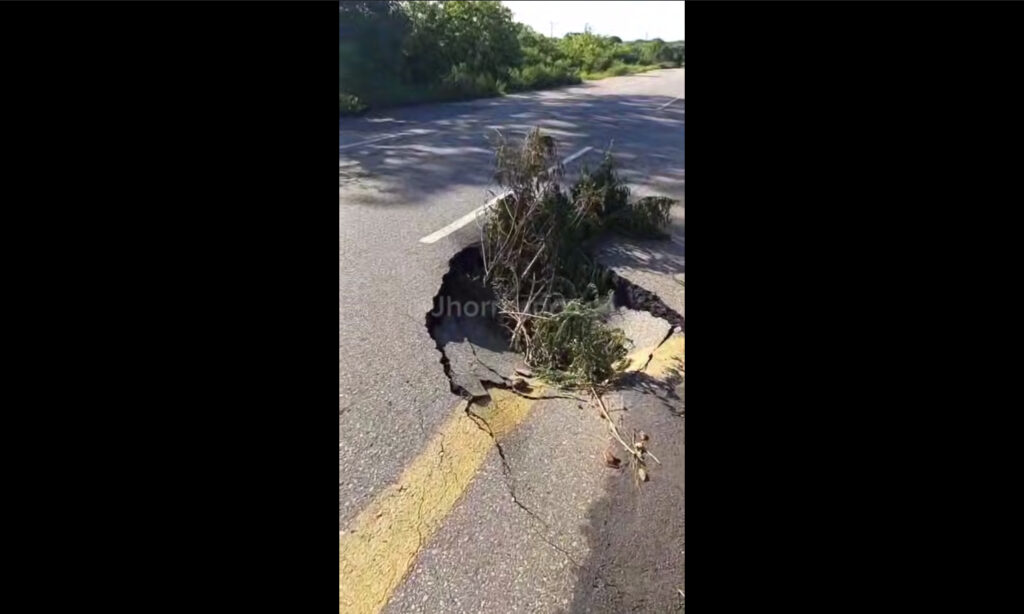 Reportan que un tramo de la Lara-Zulia cedió en el sector Palo Seco
