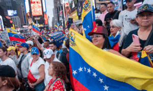 Venezolanos entre la espada y la pared por persecución en EE. UU. y Venezuela