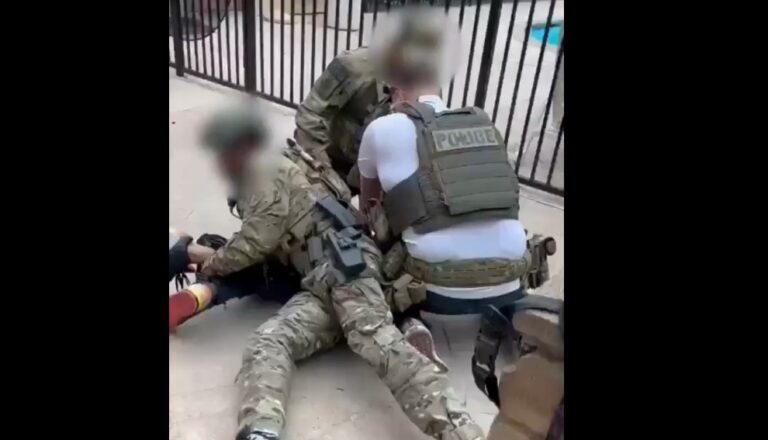 Arrestan en San Diego a migrante venezolano en operación de ICE