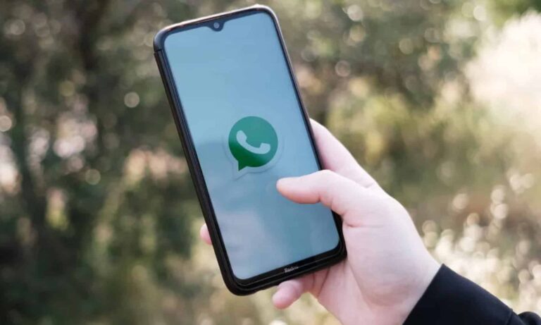 WhatsApp comienza a incluir anuncios en la pestaña de novedades