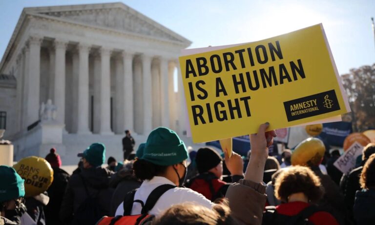 Trump elimina protección de abortos de emergencia