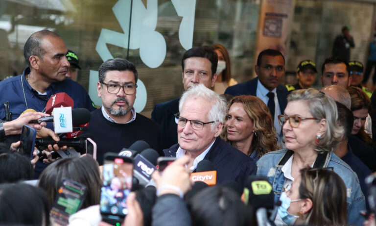 Padre de Miguel Uribe pide apoyo internacional para esclarecer atentado