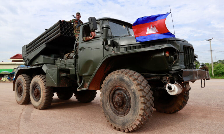 Tailandia y Camboya se reunirán en Malasia tras cuatro días de enfrentamientos