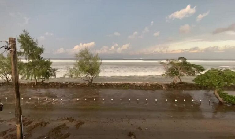 Emiten alerta máxima de tsunami en Hawái y Alaska por sismo de 8,7 en Rusia