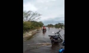 Machado denuncia muerte de una niña en Apure y alerta sobre inundaciones