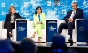 Delcy Rodríguez en Viena: Venezuela no debe estar excluida del mapa energético global