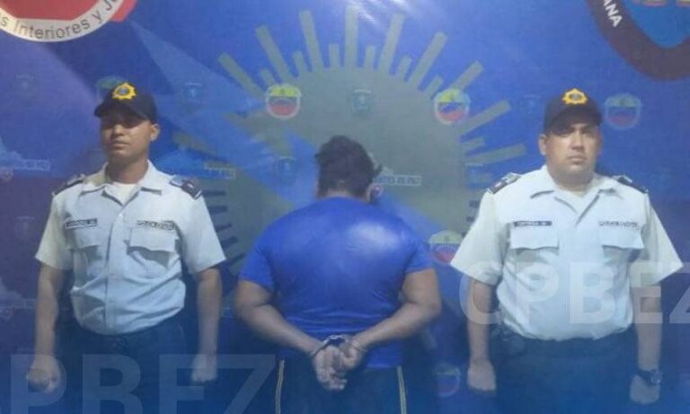 Hombre abusa sexualmente de sus hijastras de 11 y 12 años