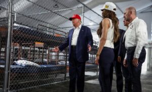 Trump decidirá sobre exención de deportar a obreros y agricultores migrantes