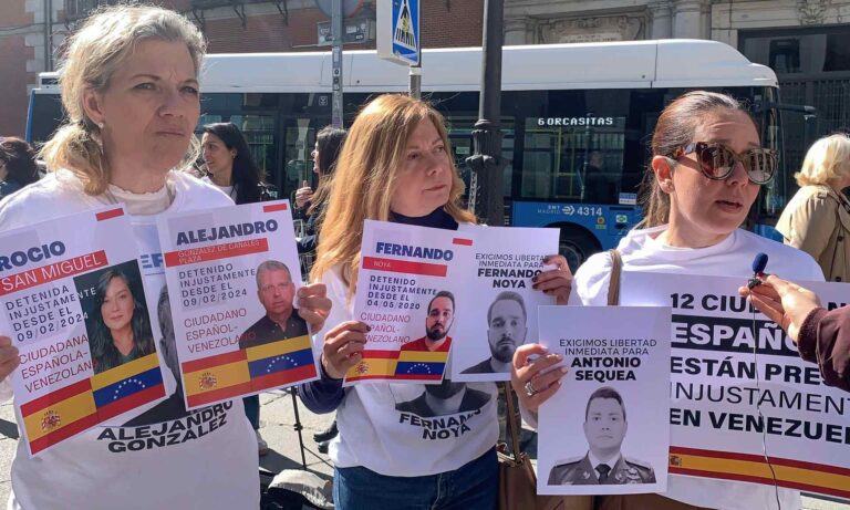 España recaba información de un tripulante español retenido en el país