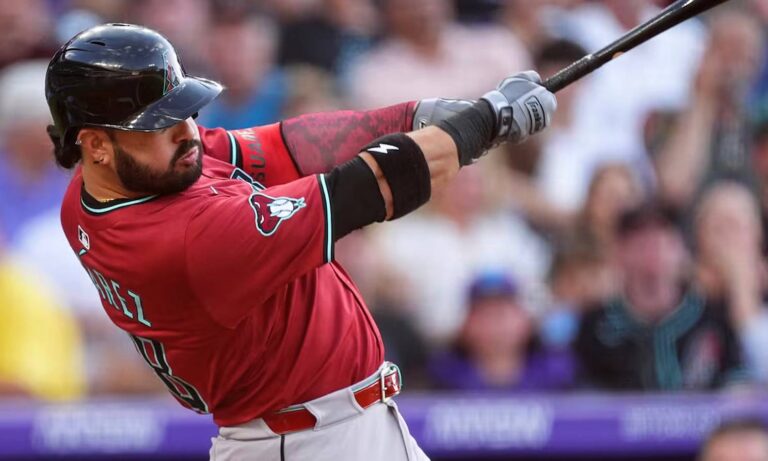 Eugenio Suárez suma 5 jonrones en 3 juegos y lidera la Liga Nacional