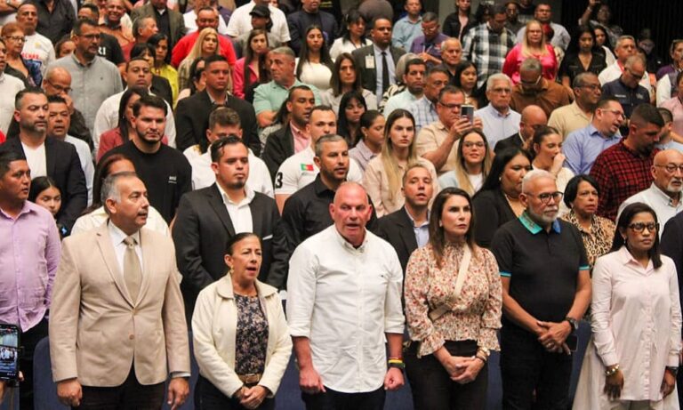Di Martino es proclamado alcalde de Maracaibo: "Comenzaré por recoger 60 mil toneladas de basura"