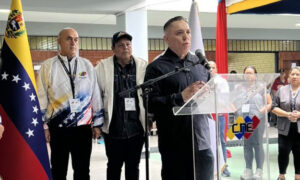 CNE reporta que el 100 % de las mesas electorales están constituidas