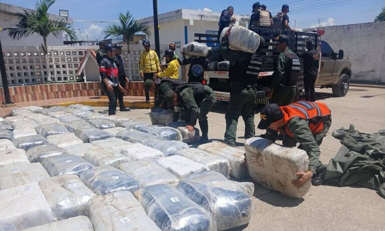Incautan 3 toneladas de marihuana en Falcón y arrestan a 8 personas