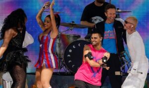 J Balvin pone el sabor latino y Coldplay aparece por sorpresa en la final del Mundial