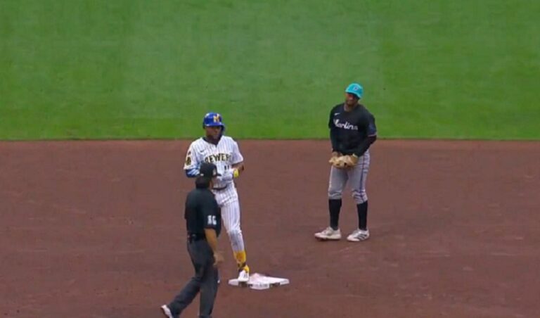 Jackson Chourio alarga a 19 su racha de juegos con hit