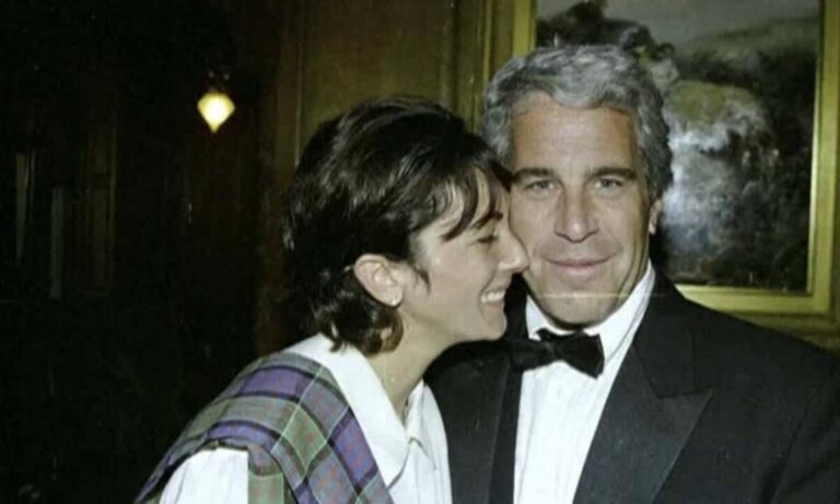 Exnovia de Jeffrey Epstein pide a la Corte Suprema revocar su sentencia