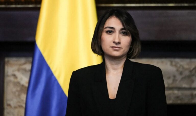Canciller saliente colombiana aboga por mantener diálogo "constructivo" con EE. UU.