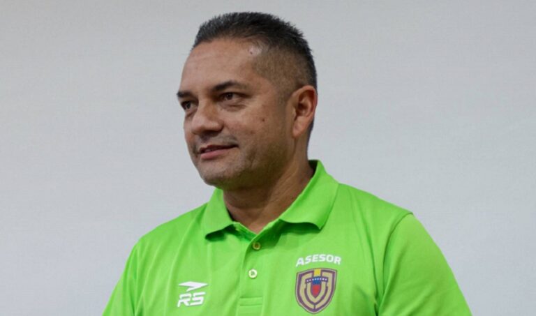 Manuel Benítez es el primer venezolano en la lista de instructores arbitrales de la Fifa