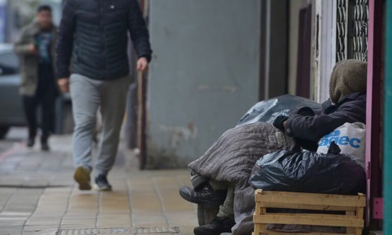 Mueren 9 personas en situación de calle en Argentina por ola de frío polar