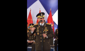 Padrino López ataca a la ONU y a EE. UU. por “guardar silencio” en el tema migratorio