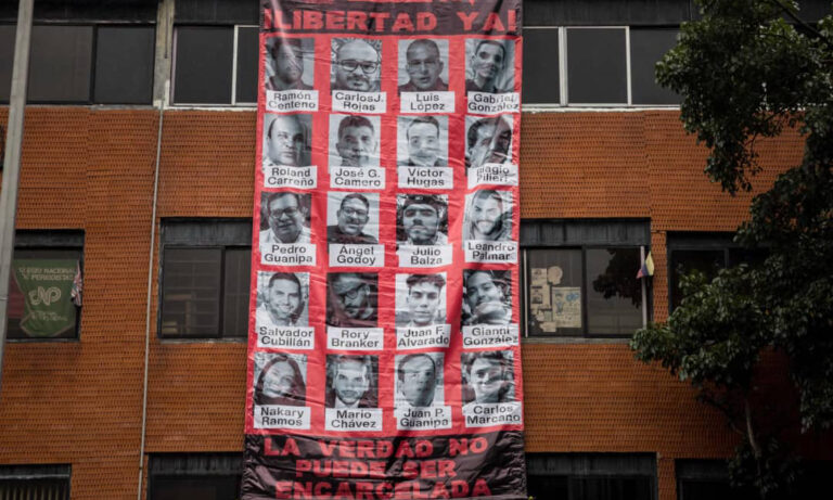 Gremio periodístico exige libertad para 20 trabajadores de la prensa
