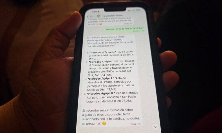 Seminarista venezolano crea primera IA católica en WhatsApp