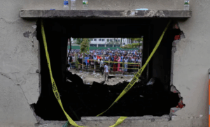 Bangladesh llora a 31 muertos en siniestro aéreo en escuela