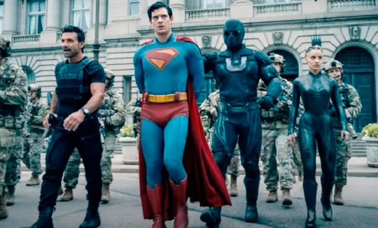 “Superman” supera previsiones con $217 millones en su estreno mundial