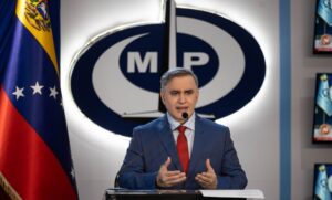 Renuncia el fiscal general, Tarek William Saab