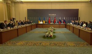 Termina en menos de una hora reunión de Estambul entre ucranianos y rusos