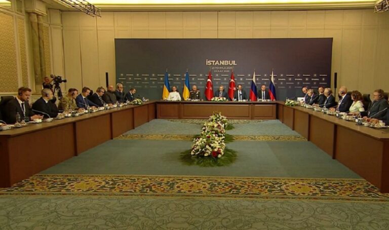 Termina en menos de una hora reunión de Estambul entre ucranianos y rusos