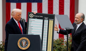 Trump impone aranceles del 30 % a la Unión Europea y México