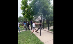 Venezolano y afroamericano protagonizan pelea “a puño limpio” en Chicago