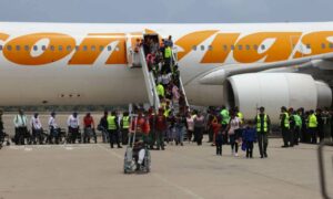 Gobierno planea enviar vuelo a Bolivia para repatriar venezolanos en Chile y Perú