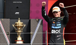 Norris gana en Inglaterra tras castigo a Piastri