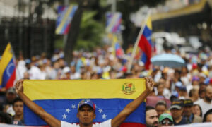 Oposición celebra excarcelaciones y pide justicia para quienes siguen detenidos