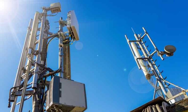 Reciben insumos para fábrica de fibra óptica en La Guaira con apoyo de Irán