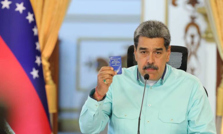 Maduro pide votar el 27J y la oposición reitera llamado a la abstención