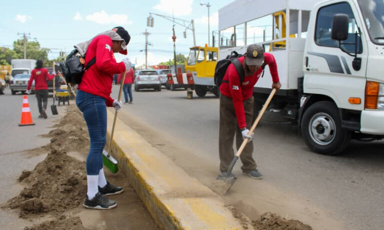 Alcaldía de Maracaibo inicia saneamiento y recuperación de la zona oeste